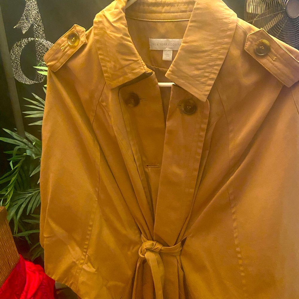 Beige “New York & Co.” Cape Coat! Excellent condition!